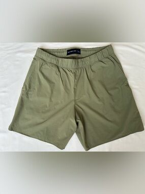 Abercrombie & Fitch Men’s Olive Green Shorts with Mesh Lining